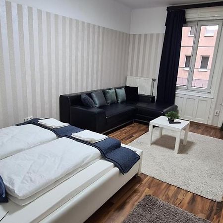 Elegant Apartment In The Hearth Of 부다페스트 외부 사진
