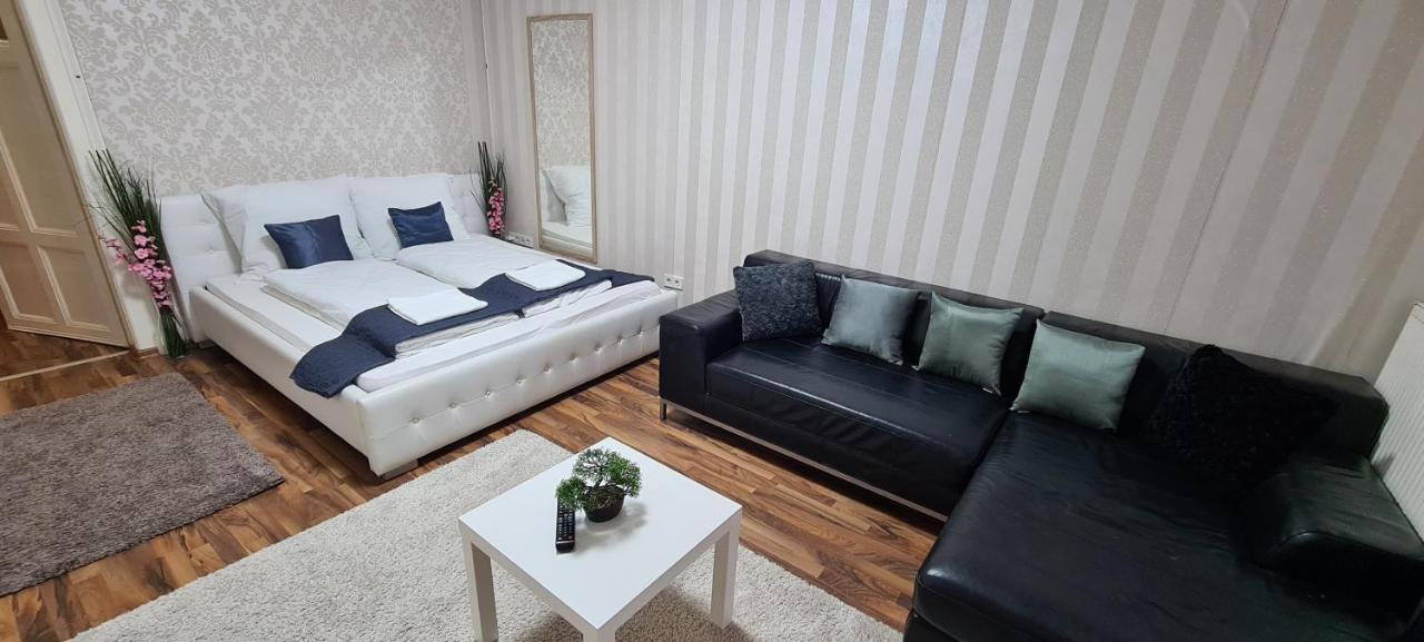 Elegant Apartment In The Hearth Of 부다페스트 외부 사진